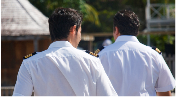 "立正！全體船員漲工資40% !" ... 為留住船員, 該國拼了