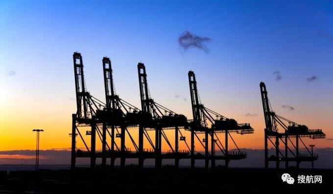 除了停航和收取額外附加費，又有5艘集裝箱船跳港英國港口