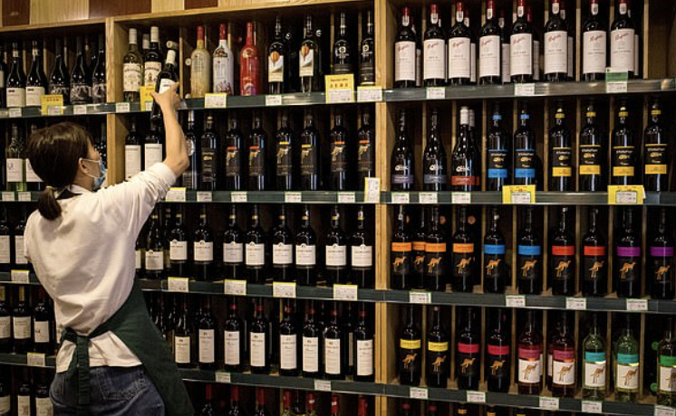 中澳貿(mào)易摩擦再升級(jí)！澳洲：要把中國(guó)告上WTO！中國(guó)：限制澳多個(gè)產(chǎn)業(yè)的進(jìn)口！