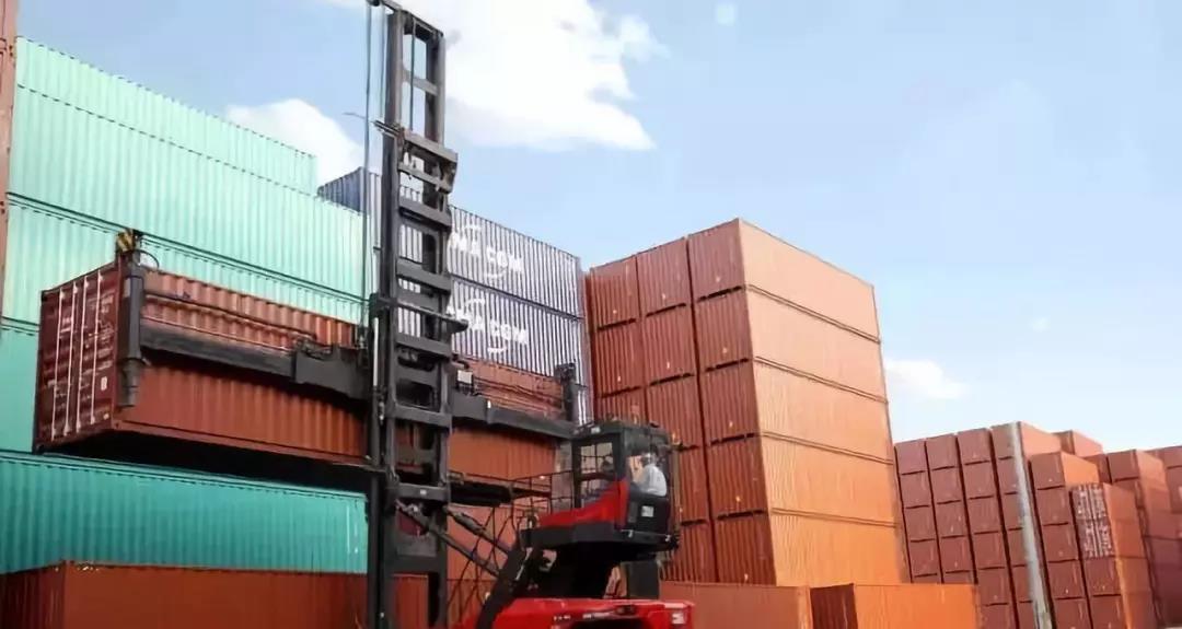 船公司限重？港區(qū)限重？航線限重？如何處理集裝箱超重問題？