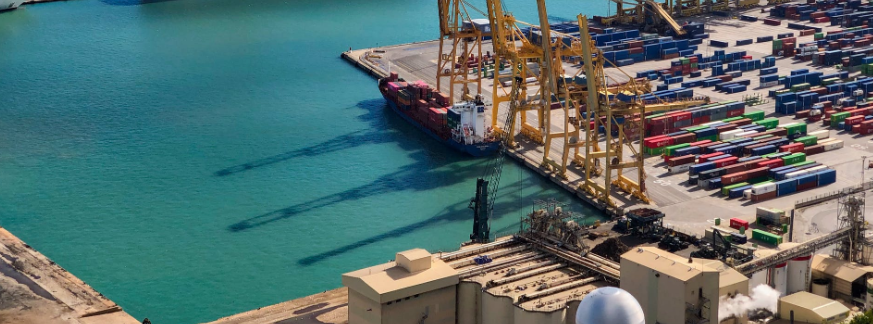 貨柜荒？！船公司故意抬高運(yùn)價(jià)？港口擁堵癱瘓箱子只進(jìn)不出！貨滿為患且訂且珍惜