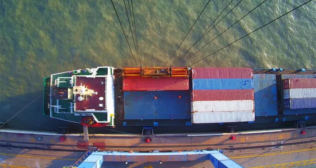 “水路提箱”新模式，廈門嵩嶼碼頭首次開出“穿梭巴士”