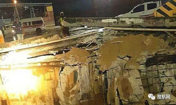 事故丨達(dá)飛一艘集裝箱船撞上泊位；一艘貨船擱淺船體傾斜 集裝箱被水浸泡