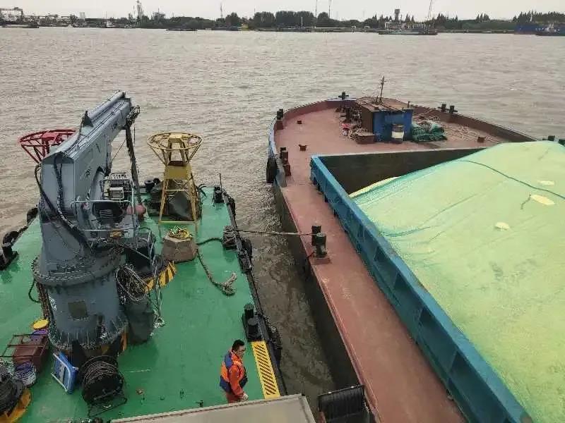 一貨船失控，“寧道標(biāo)401”輪成功化解險(xiǎn)情