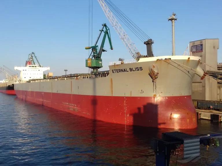 船舶在中國港口延誤31天致貨損，船東向租家索賠110萬美元